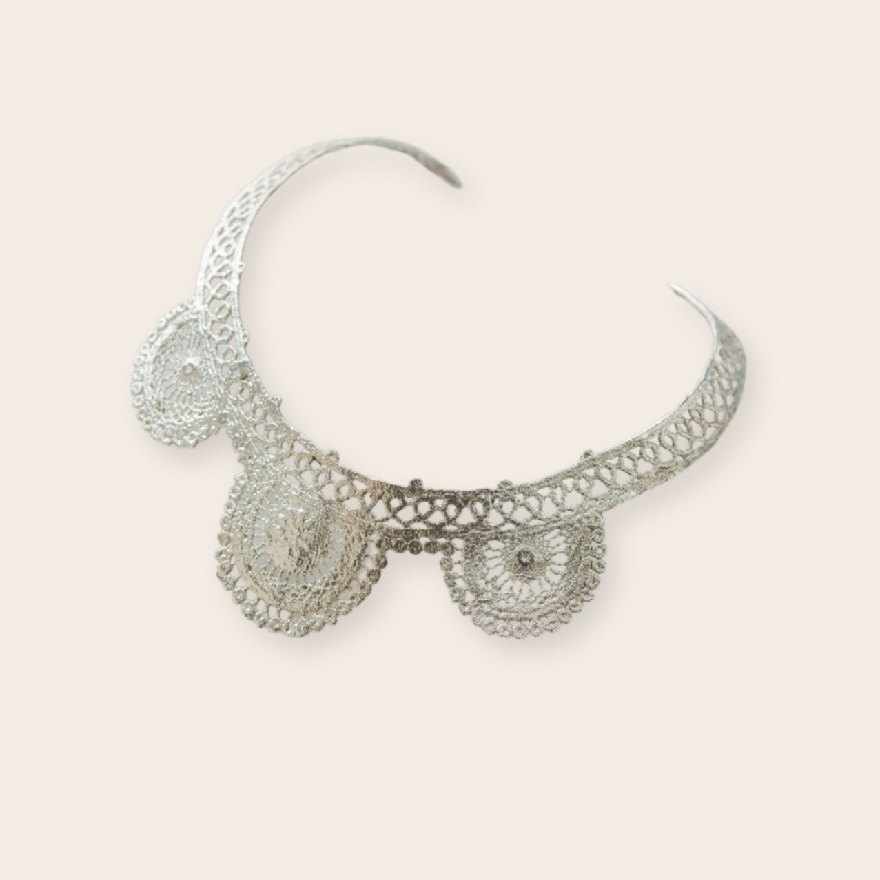 Silver Vogue Collar