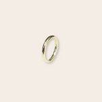 18k yellow gold rounded band