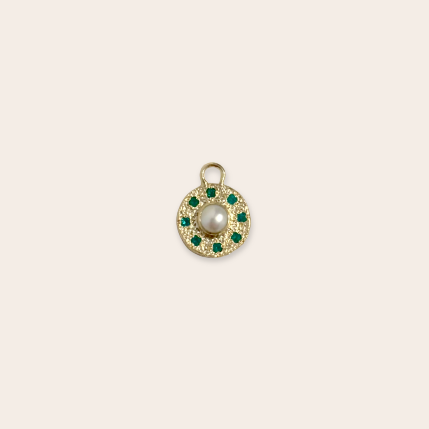 small round charm pearl & emerald