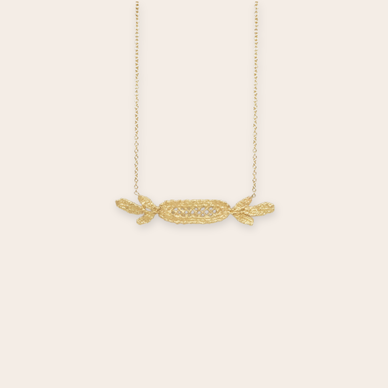 14K Yellow Gold Paris Lace Necklace