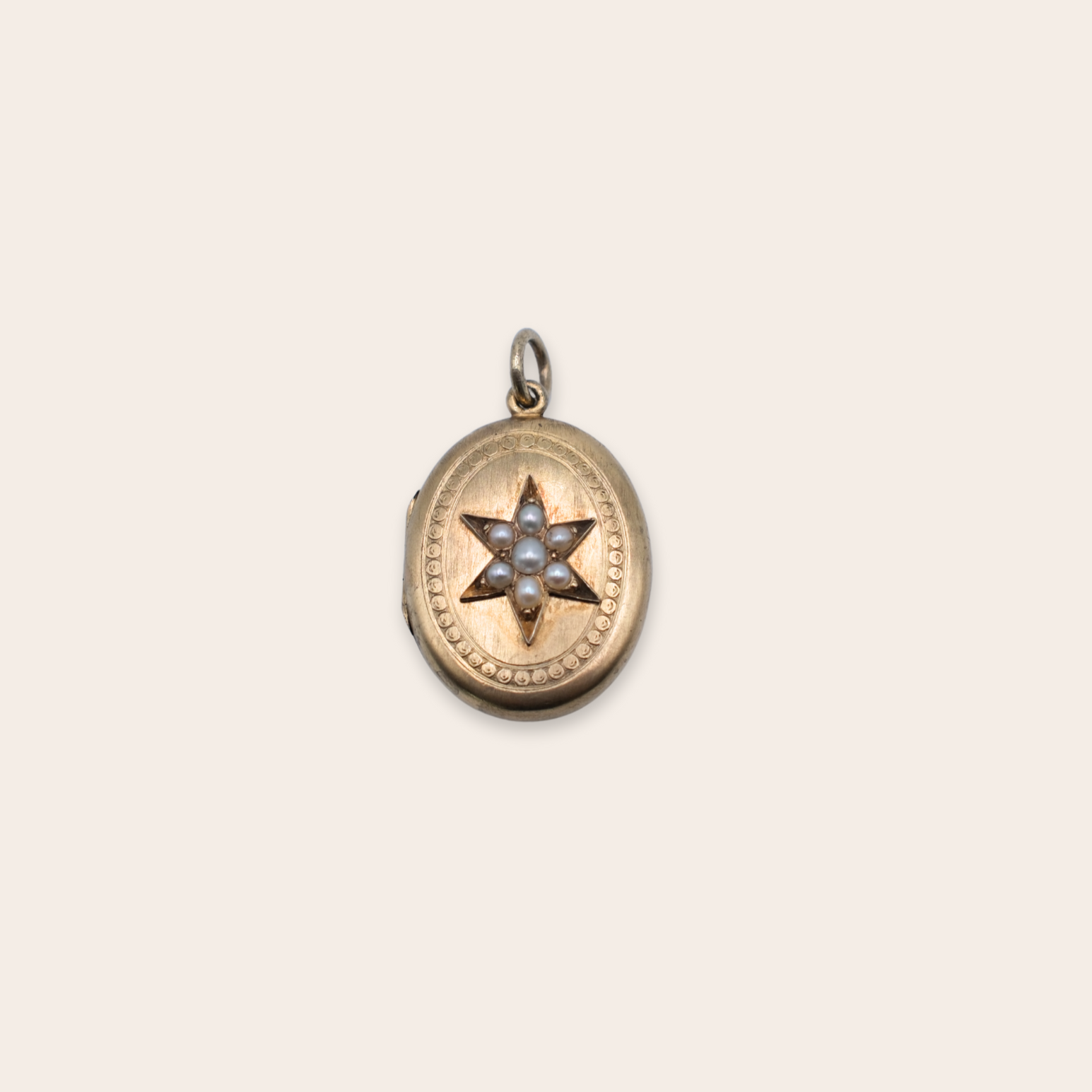 Pearl Estate Locket