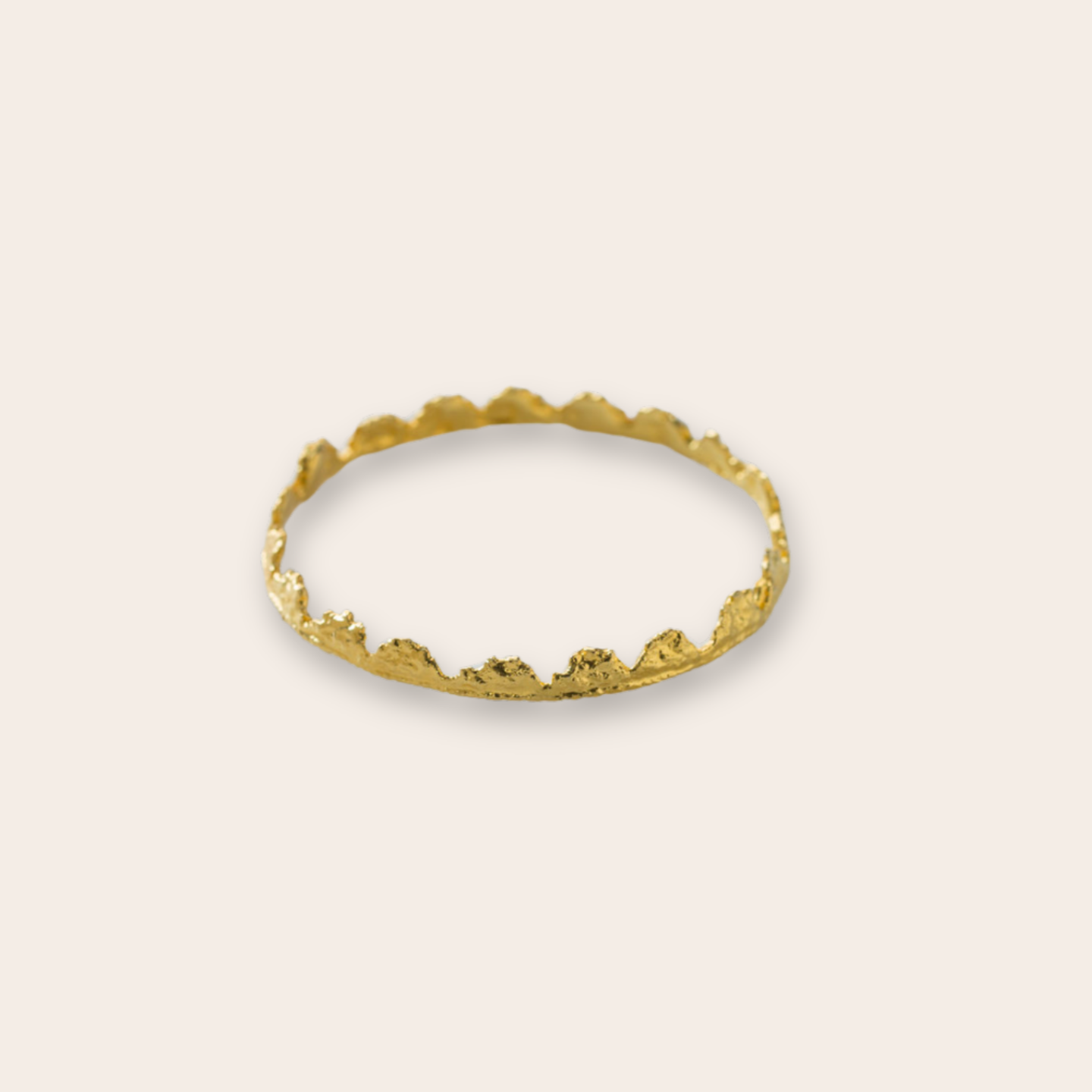 gold plate ruffle bangle