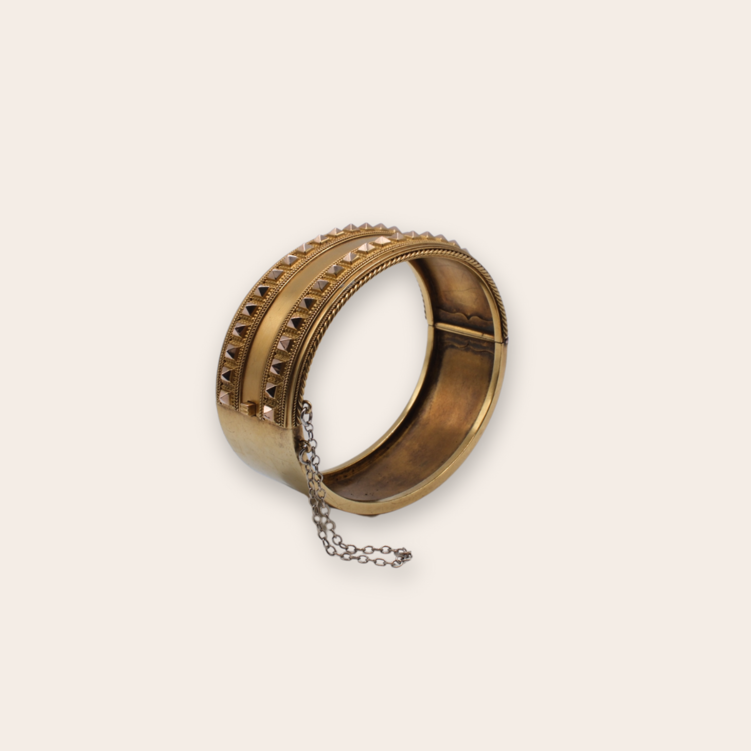 18k YK Victorian Bangle