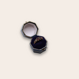15k Victoria Regard Estate Ring