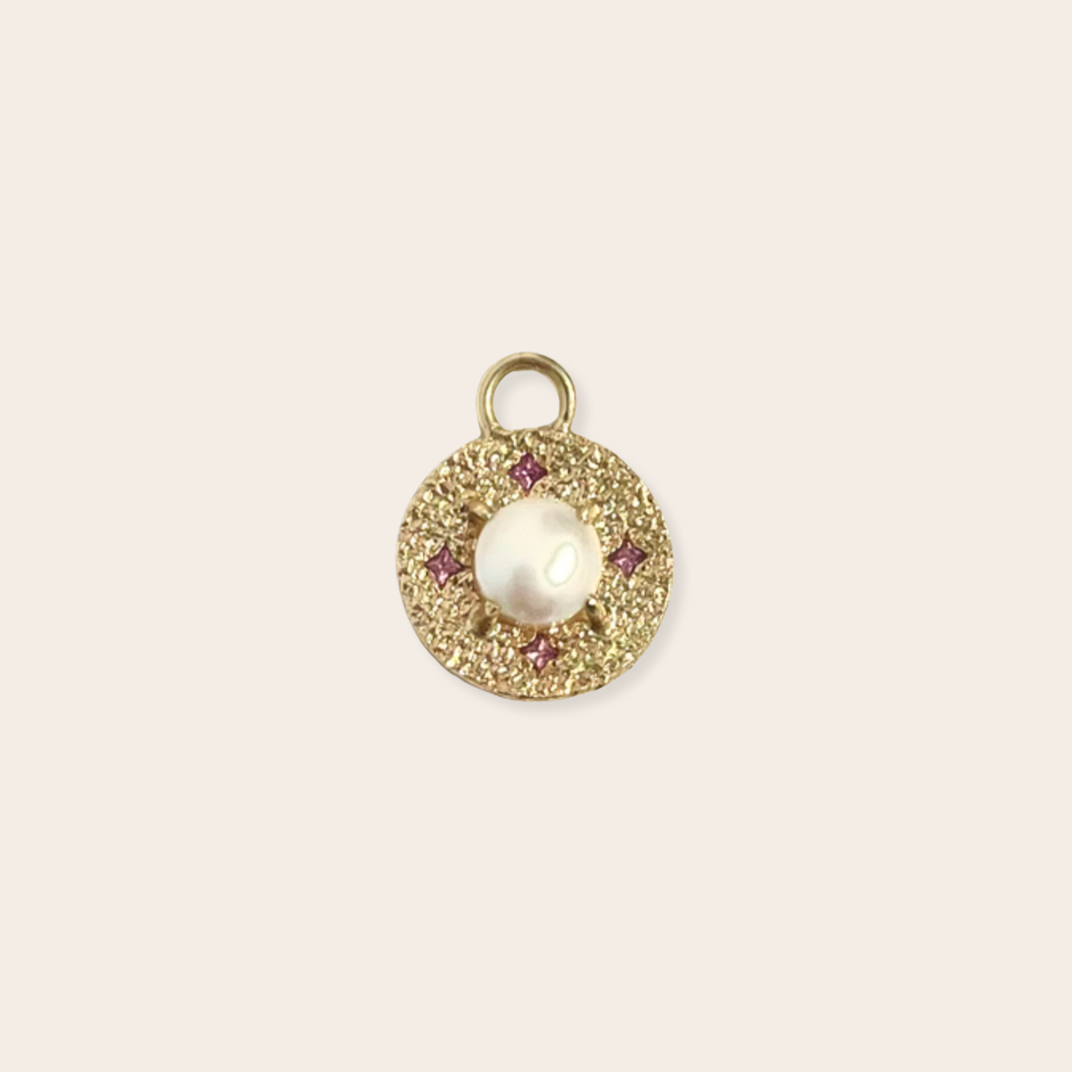 14K YELLOW GOLD ROUND DISC WITH PRONG SET ROUND PEARL CENTER AND BEAD SET SAPPHIRES