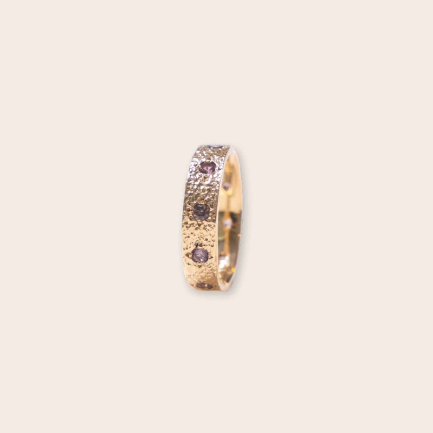 14k yg mid cigar w lavender sapphires