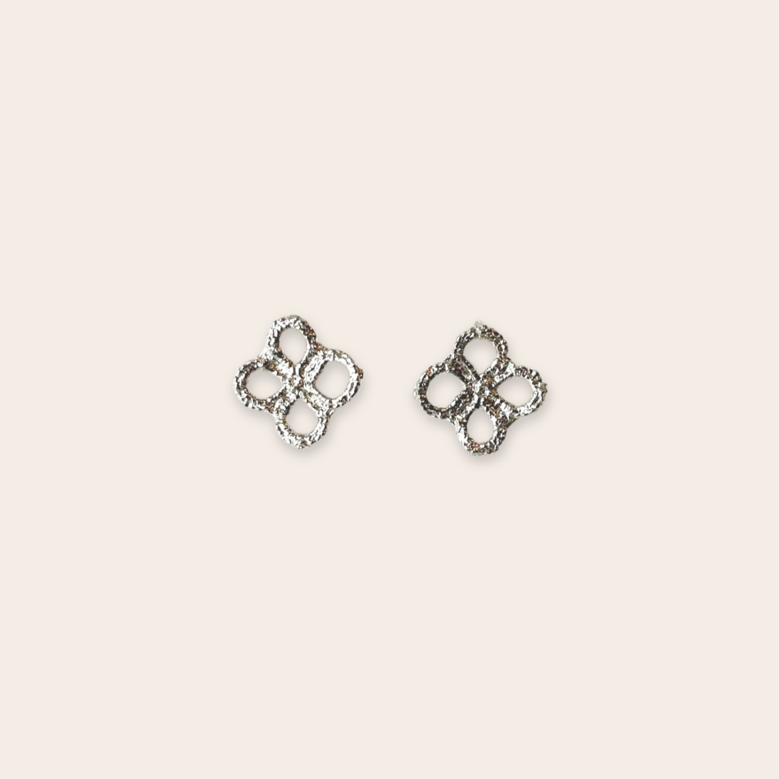 Silver Wide Clover Stud