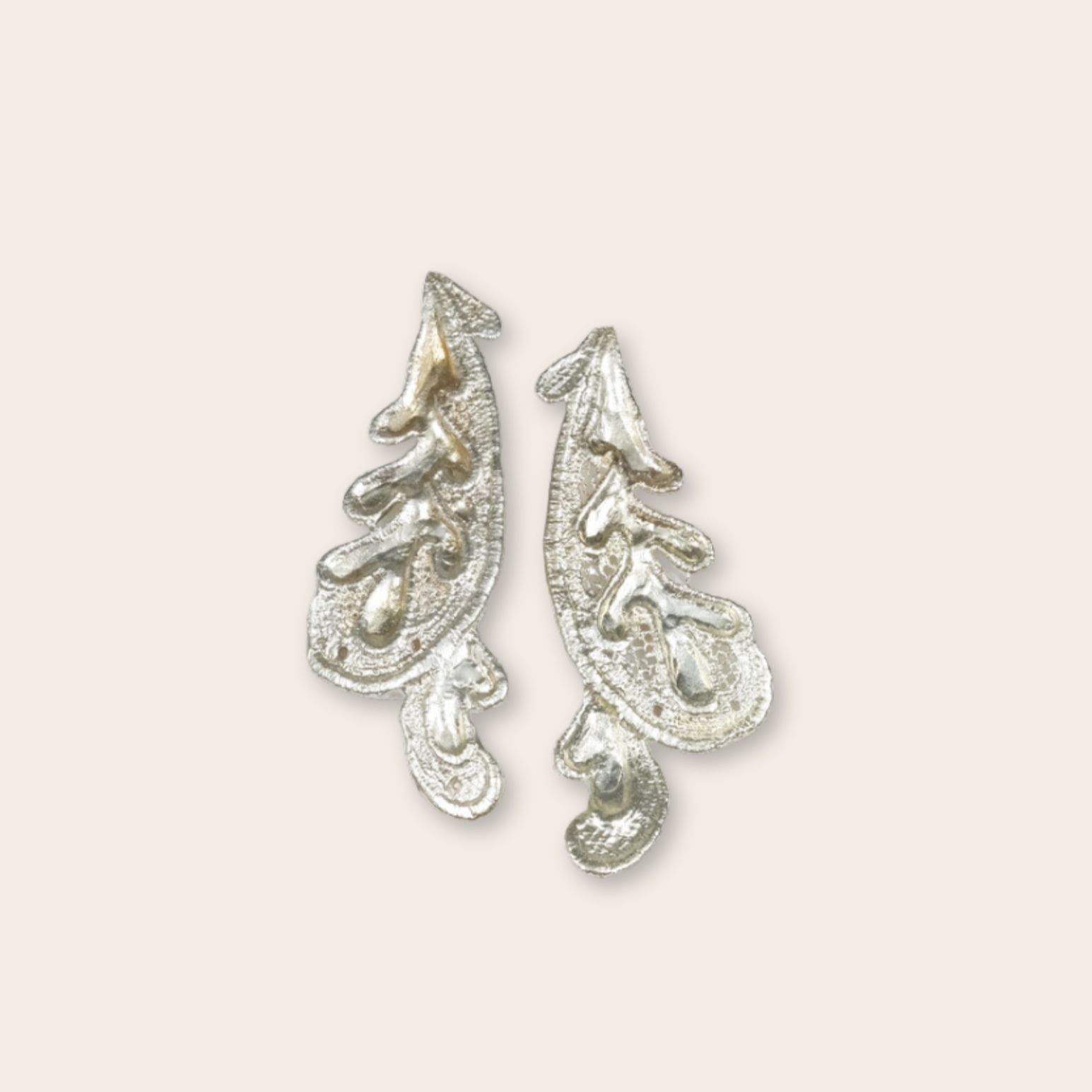 silver long satin stud 